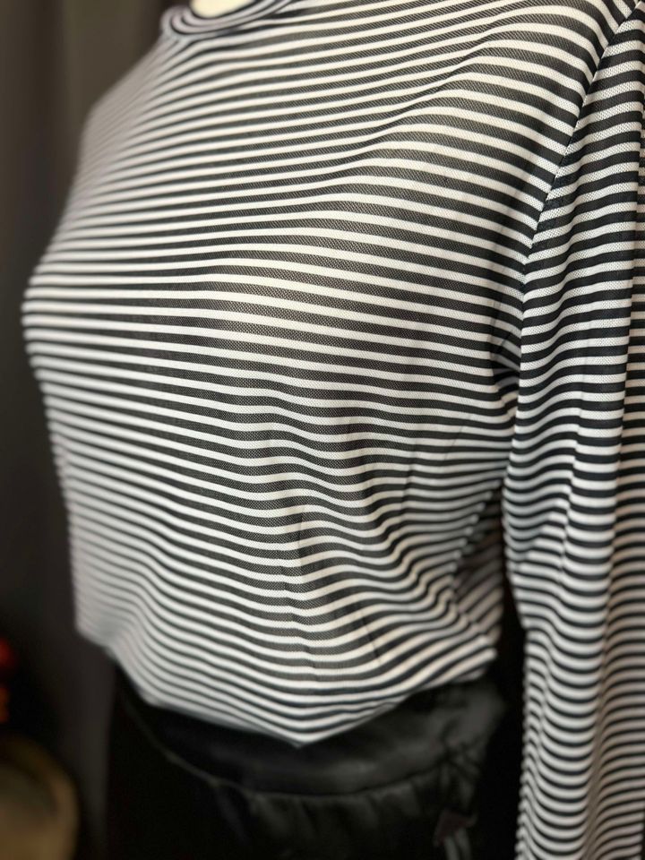 Black/ White Mesh